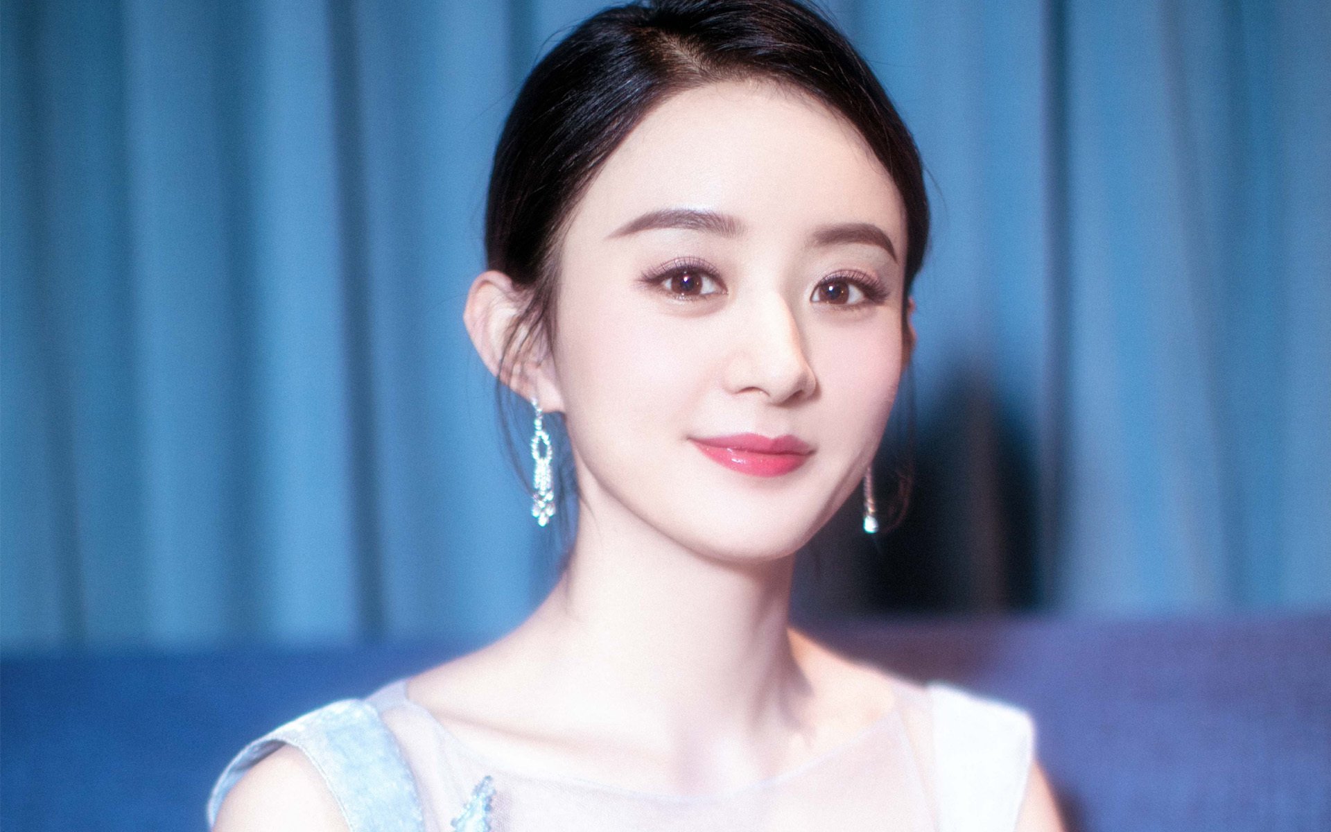 美国女足在巴黎奥运会比赛中以2-1战胜葡萄牙，美国女足里约奥运会